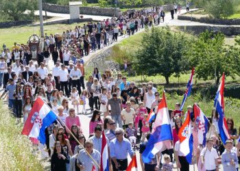 Podgrađe slavi Gospin prinos: Giuliano i Diktatori dolaze na feštu!