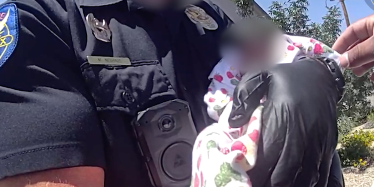 Policija spasila je izmućeno novorođenče iz Phoenix Apartmana danima nakon što je umrla majka
