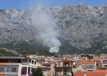 Požar na Velikom brdu u Makarskoj