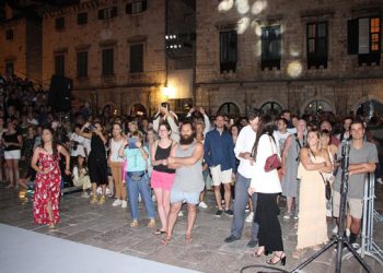 Poznato je tko će nastupati na Dubrovačkoj večeri i za Dan pobjede! Donosimo i ostale koncerte i izvođače