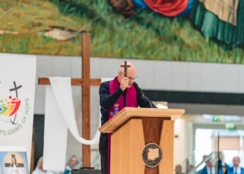 Pred 10 tisuća ljudi svećenik progovorio i uzdrmao svijet: ‘Čak je i pakao milosrđe’