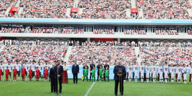 Predsjednik europske države predlaže kip Xi Jinping – RT Rusija i bivši Sovjetski Savez