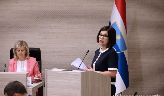 Premijerka predstavila plan Vlade HNŽ za 2025. godinu: Digitalizacija kasni, investicije blokirane, policiji fali kadra