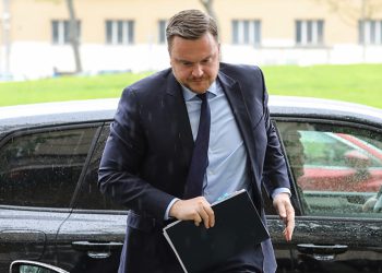 Primorac na sastanku OECD-a: Financije moraju služiti održivosti