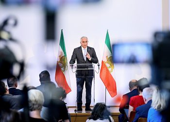 Prognani iranski princ poziva na promjenu režima: ‘Berlinski zidni trenutak’