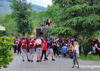 Proveli smo anketu među mostarskim sredjoškolcima: Koje škole (ne) vrijedi upisivati?