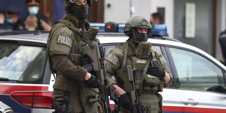 Pucnjava u školi u Grazu: Devet mrtvih, a upucani učenici i napadač