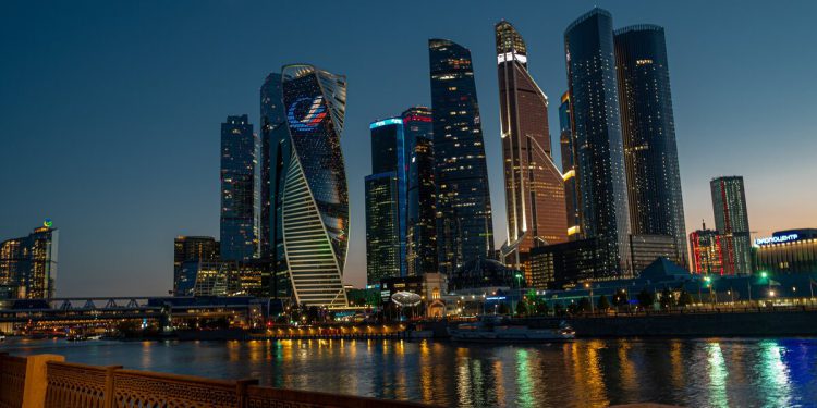 Putin objasnio što će se dogoditi ako Zapad ‘opljačka’ rusku imovinu