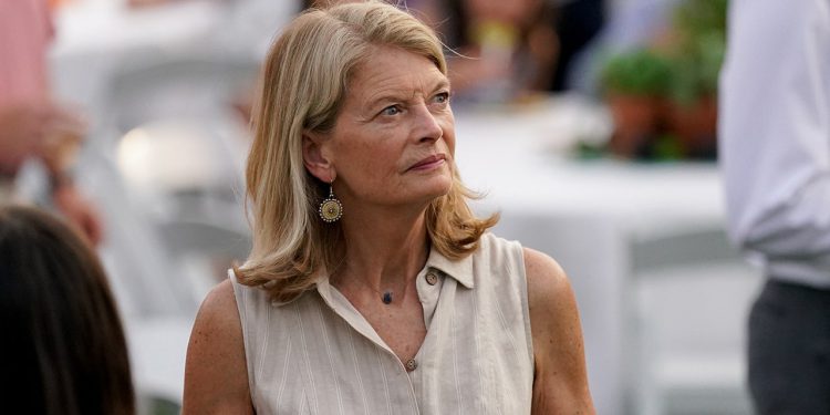 Republikanski Murkowski naziva kauku s demokratima “zanimljivim hipotetičkim”