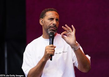 Rio Ferdinand imenuje zvijezdu od 29,5 milijuna funti “boli” koju je Man United izgubio – i inzistira na tome da bi ugradio sustav Ruben Amorim “savršeno”