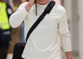 Robert Irwin nosi Rolex od 23.750 dolara, jer donosi vrlo moderan dolazak u Sydney, nakon što je vrlo poznata zvijezda A-liste darovanu jednoj sestri Bindi