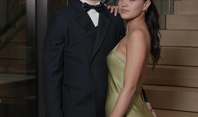 Romeo Beckham dijeli se od djevojke Kim Turnbull nakon sedam mjeseci: par ‘Fizzled Out’ nedugo nakon 50. rođendana njegovog oca Davida usred obiteljske raske s Brooklynom i Nicolom Peltz