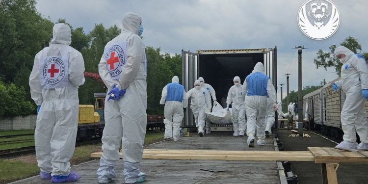 Rusija predaje još 1200 tijela vojnika u Ukrajinu – RT Rusija i bivši Sovjetski Savez