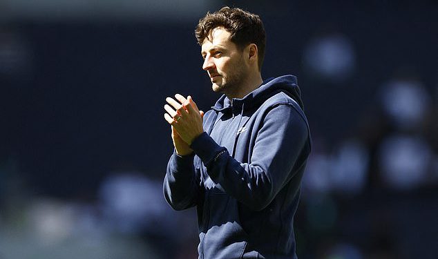 Ryan Mason slijedi prvu stalnu ulogu menadžera kao trener bivšeg Spura