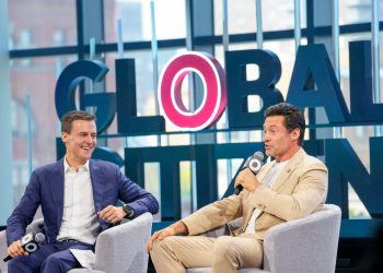 Ryan Reynolds, Hugh Jackman Pridružite se australijskom timu za suvlasnike kao suvlasnici