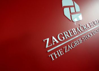 S usklađenom krivuljom indeksa svaka sličnost prestaje – Slovenija je daleko ispred, a slovenski mali ulagači veći su “patrioti” od hrvatskih