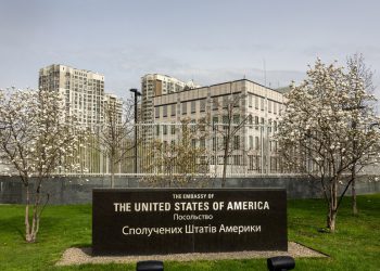 SAD izdaju sigurnost upozorenja za Kijev – RT World News