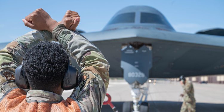 SAD raspoređuju B-2 bombardere u Guam, nejasno je li povezano s napetostima na Srednji Istok: Službeni