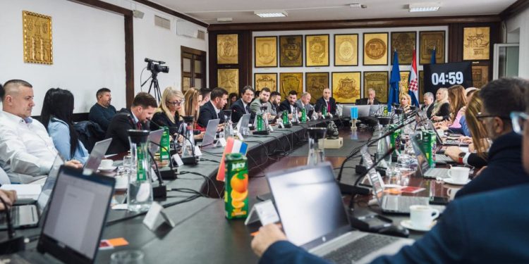 SDP se oglasio: “Ako oporba bude mogla sastaviti većinu, mogu računati na nas”