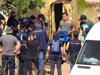 Pomodu za piće proizvode članovi timova za pretraživanje jer se činilo da je potraga završila u četvrtak