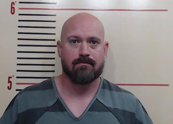 Savezni radnik optužen za kapitalno ubojstvo u slučaju prisilnog pobačaja djevojke