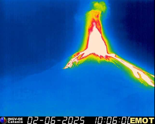 Fontana lave pojavila se na jugoistočnom krateru Mount Etna
