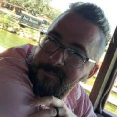 Sheehanova obitelj tuži Tesla nakon što je registrirana medicinska sestra propala za volanom svog gorućeg cybertrucka