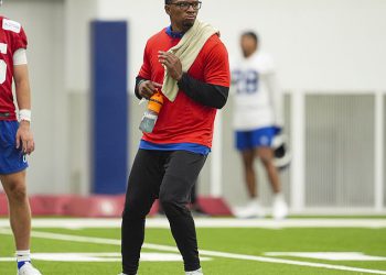 Sezona NFL -a 2025 u nedoumici, jer se pojavljuju nove zabrinutosti zbog ponavljanja ozljede