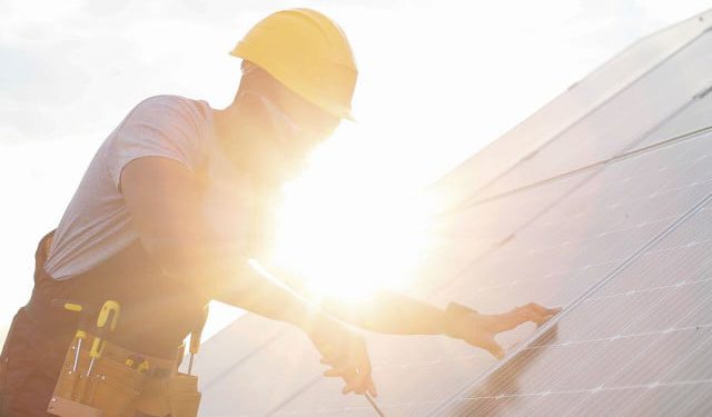 Sindikati poručili: Ljudi su važniji od posla, zaštitite radnike od vrućina