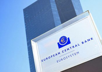 Slabljenje američkog gospodarstva spušta dolar, tržišta očekuju reakciju ECB-a