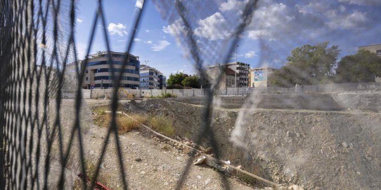 Slobodna Dalmacija – Obnavlja li se opet kontroverzni projekt u centru Splita? Na potezu je nova vlast, investitor ima još malo vremena…