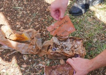 Slobodna Dalmacija – Poseban dan za učenike ove osnovne škole; osmaši otkopali kutijice sa željama koje su zakopali kao prvašići…