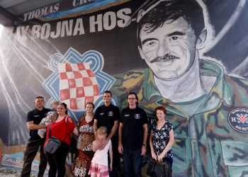 Slobodna Dalmacija – Sin legendarnog Irca, pripadnika HOS-a uhvatio Uzbekistanca s nožem: ‘Čuo sam kako žena vrišti. Bio je pijan i van sebe’