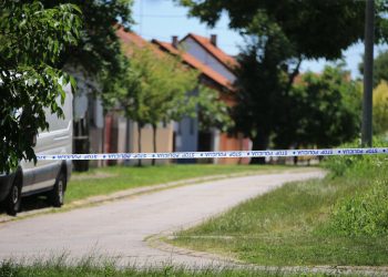 Slobodna Dalmacija – Sinjani, zaključavajte vrata! Lopovi ‘operiraju’ po Cetinskoj krajini; usred dana provalili u kuću i uzeli bogatstvo