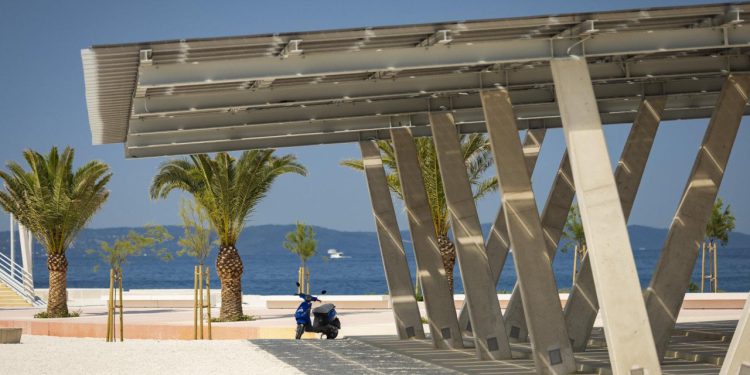 Slobodna Dalmacija – Splićani na udaru kritika zbog Žnjana, ovo je stvarno neoprostivo: ‘Zašto ste tako odvratni? Zatvor odmah!’