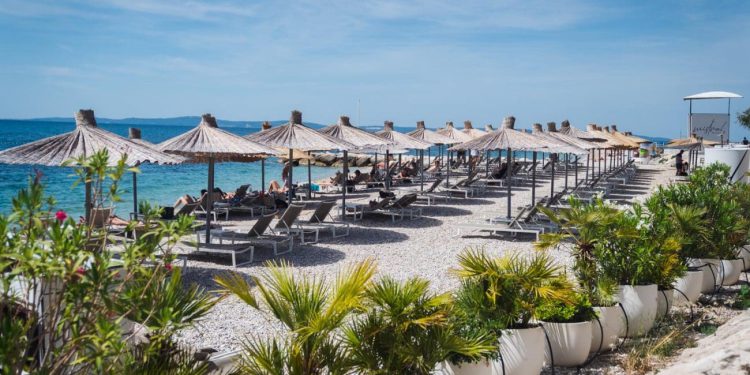 Spektakularno otvorenje novouređenog Žnjanskog platoa! Glazba, umjetnost i više od 200 izvođača u nezaboravnoj večeri. Donosimo sve detalje svečanosti