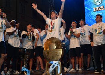 Sportske novosti – Brojke otkrivaju: Rijeka je dvostruku krunu osvojila sa svega 17 igrača! Double-double Fruka strši…