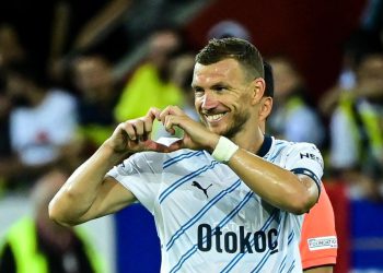 Sportske novosti – FOTO Ovo je tandem kakvog na Poljudu sanjaju već neko vrijeme: Džeko i Livaja osvanuli u istom društvu