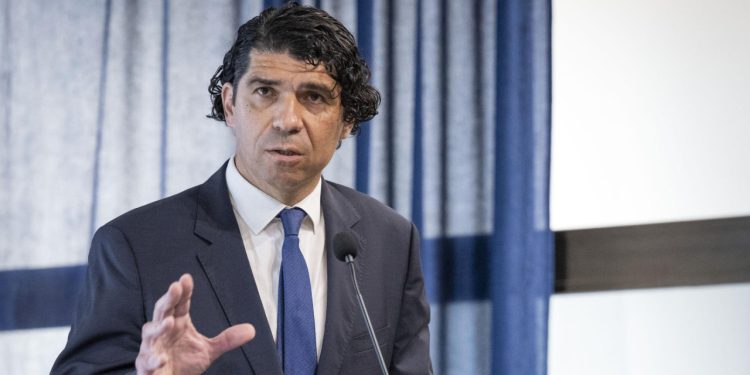 Sportske novosti – Hrvoju Malešu upitno mjesto predsjednika, član Izvršnog odbora HNS-a ruši skupštinu na kojoj je izabran?