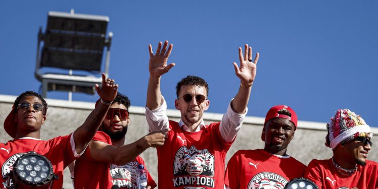 Sportske novosti – Jedno je sigurno, Vatrenom ne gine trenerska karijera: Ivan Perišić predvidio katastrofu svog bivšeg kluba