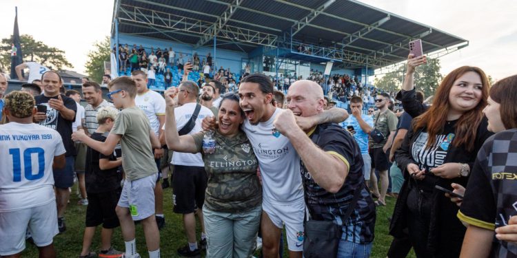 Sportske novosti – Kolumbijac s tetovažom vukovarskog vodotornja, jedan reprezentativac, na klupi bivši dinamovac…