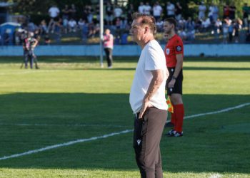 Sportske novosti – ‘Moram izgubiti živce, lopta metar u golu, suđenje amatersko…, ali i neki igrači neće ostati u klubu!’