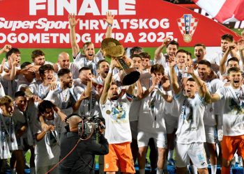 Sportske novosti – Nije heroj s naslovnica, nije skandal-majstor, nije čovjek iz realityja! On je radnik i vitez s rukavicama