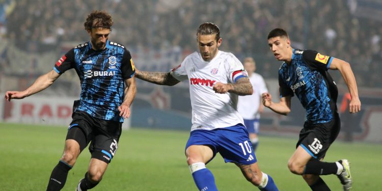 Sportske novosti – Nije moglo dalje! Hajduk čeka sedmosatni let, Varaždin putovanje od 3500 km u Atlantski ocean