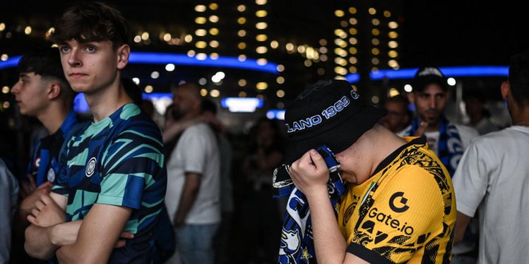 Sportske novosti – ‘Noćna mora i udarac bez alibija!’ Interova katastrofa odjeknula, navijači u suzama pobjegli sa San Sira