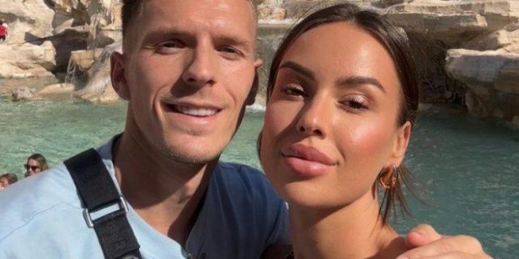 Sportske novosti – Objavljene dosad neviđene fotografije s bajkovitog vjenčanja bivšeg hajdukovca: ‘To su ruke, čak i naborane…’