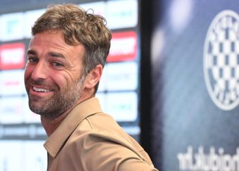 Sportske novosti – Što Hajduk može dobiti od Garcije? Južnoamerički trener treba pomoć kluba!