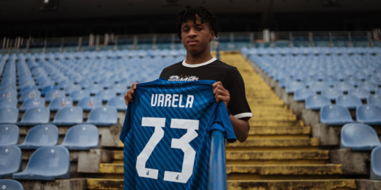 Sportske novosti – Varela na treninge Dinama dolazi tramvajem, govori hrvatski, a jednim je potezom zadivio starije suigrače