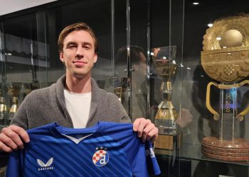 Sportske novosti – Zajec i Marić pogriješili su dovodeći ga, u Dinamu su mu ustanovili zdravstvene probleme i sad je opet na početku