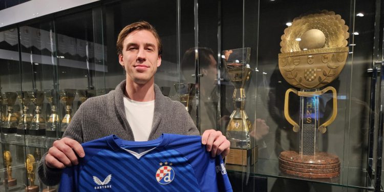 Sportske novosti – Zajec i Marić pogriješili su dovodeći ga, u Dinamu su mu ustanovili zdravstvene probleme i sad je opet na početku